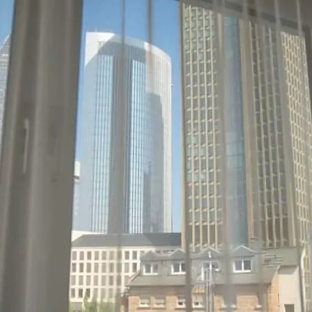 Skyline Frankfurt 酒店 4*