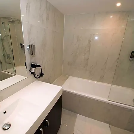 Skyline Frankfurt 4*